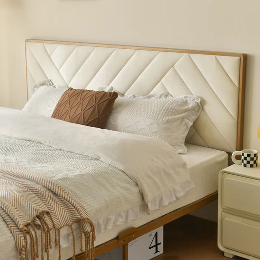 Sheila Upholstered Platform Bed with Velvet Tufted Headboard