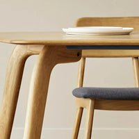 Vincent Solid Oak Dining Table – Modern Curved Edge Design for Contemporary Spaces